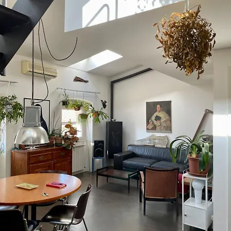 Piccola In Condiviso Con Terrazza Vista Mare Couette-café *